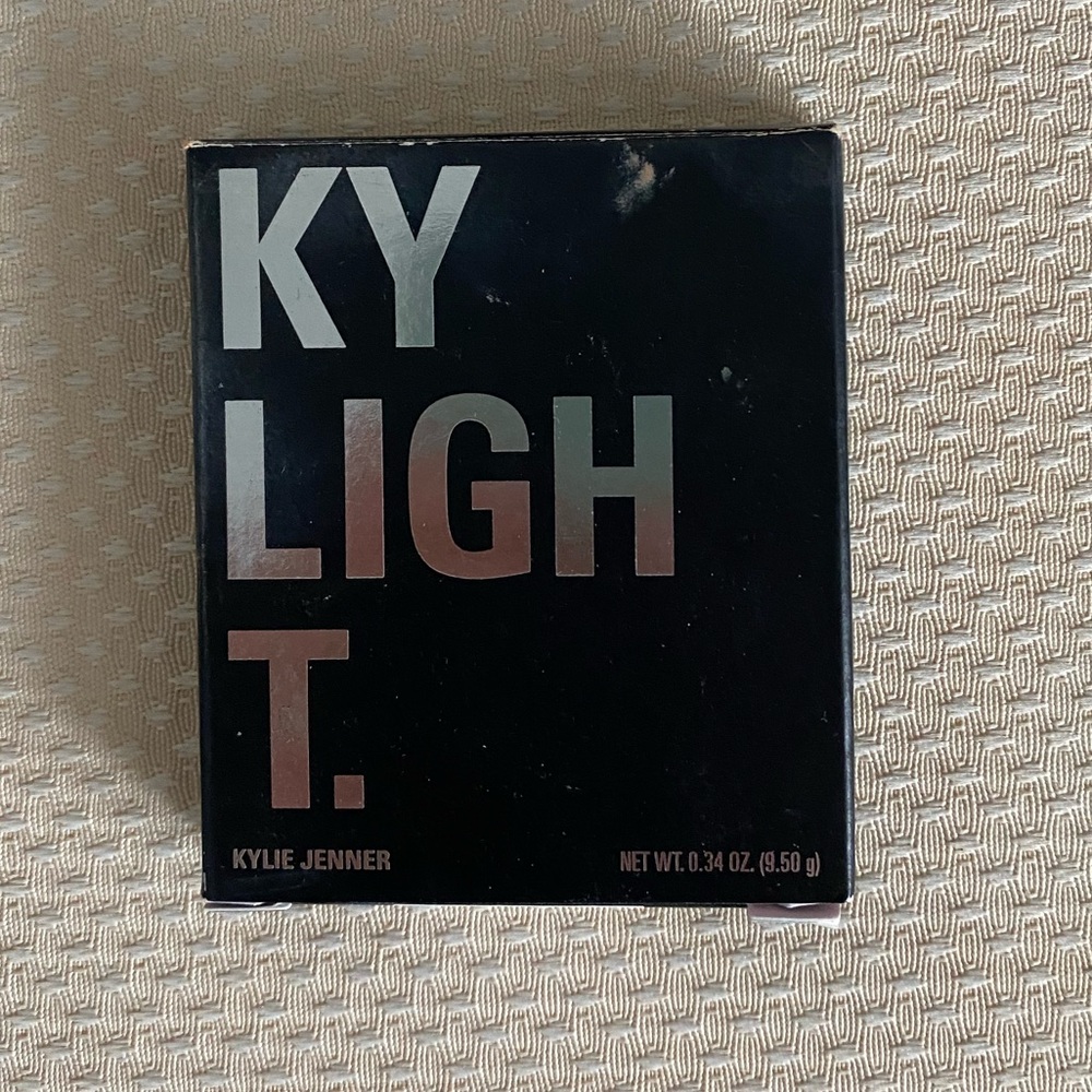 Kylie Jenner kylight